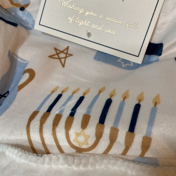 NWT MY LITTLE LIGHT REVERSIBLE HANUKKAH SUPER SOFT BABY BLANKET - Picture 4 of 9